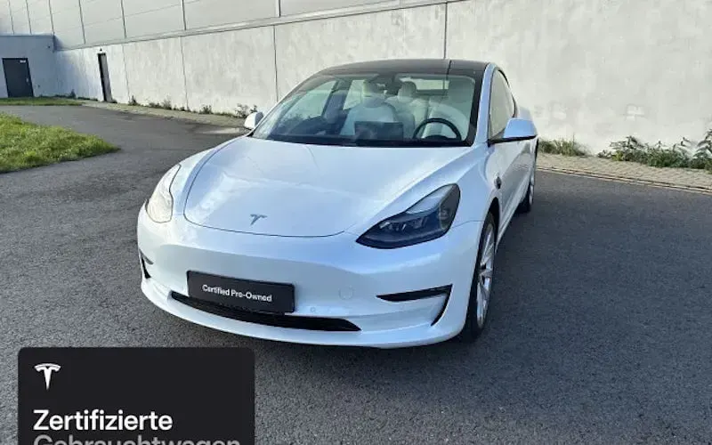 Usado Tesla Model 3 Long Range RWD 208 kW (283 CV) 2021 Blanco Berlina