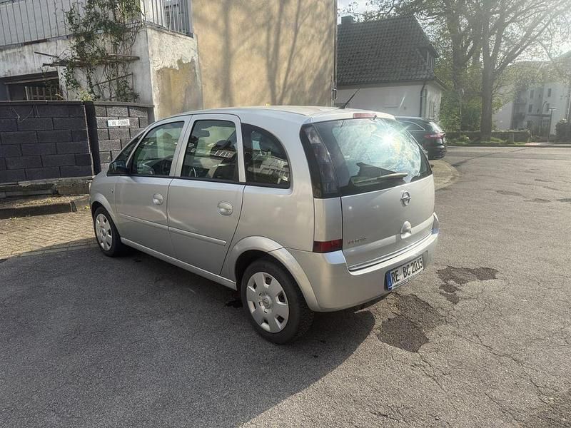 Second-hand Opel Meriva 105 CP (77 kW) 2008 Gri Monovolum