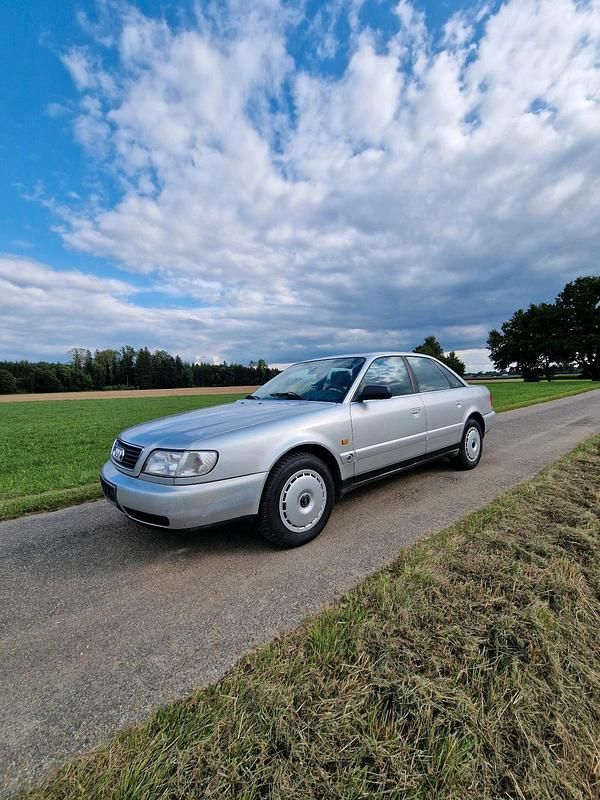 Silber Gebraucht 1995 Audi A6 Limousine | 3.750 € - Bild 1/4