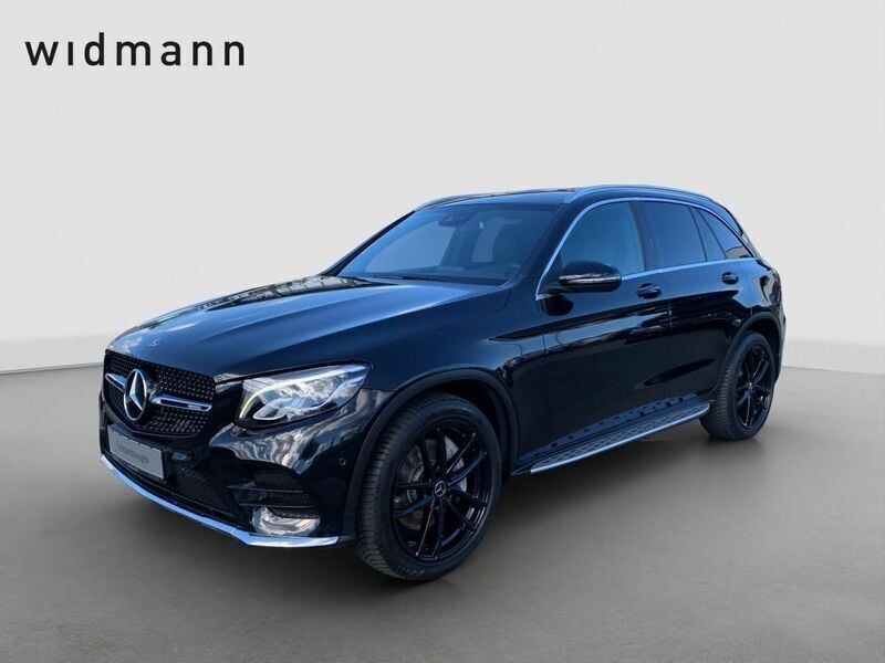 Obsidianschwarz metallic Gebraucht 2018 Mercedes GLC220 AMG SUV | 29.850 € (Fairer Preis) - Bild 1/4