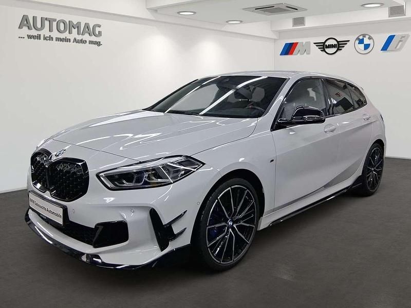 Alpinweiß uni Gebraucht 2021 BMW M1 M Performance Coupé | 32.990 € (Etwas zu teuer) - Bild 1/4