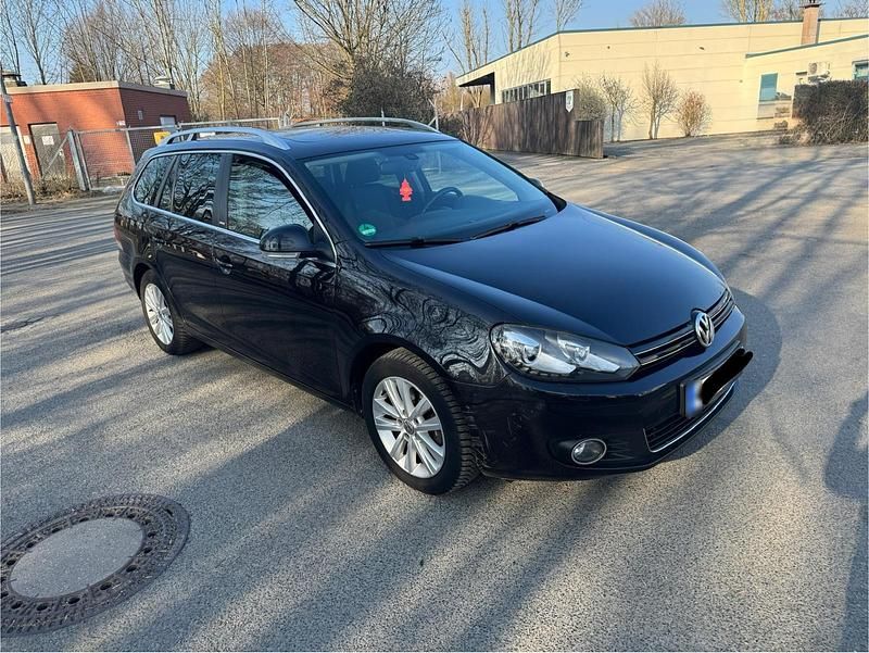 Gebraucht VW Golf VI 104 PS (76 kW) 2011 Schwarz Kleinwagen