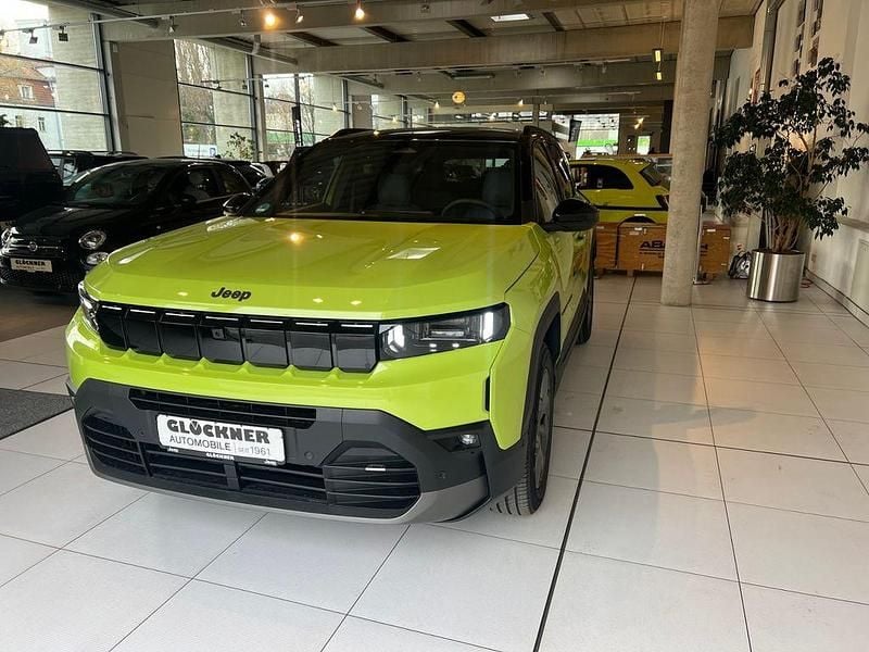 Neu Jeep Compass 145 PS (106 kW) 2026 Grün SUV