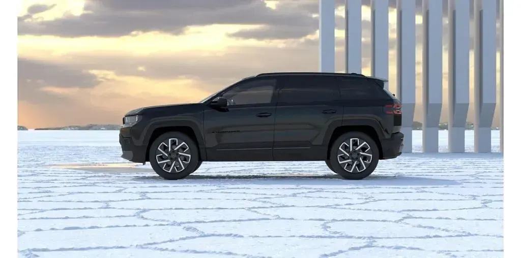 Neu Jeep Compass Summit 145 PS (106 kW) 2026 Schwarz SUV