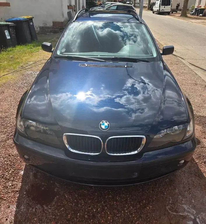 Gebraucht BMW 318 143 PS (105 kW) 2004 Blau Kombi