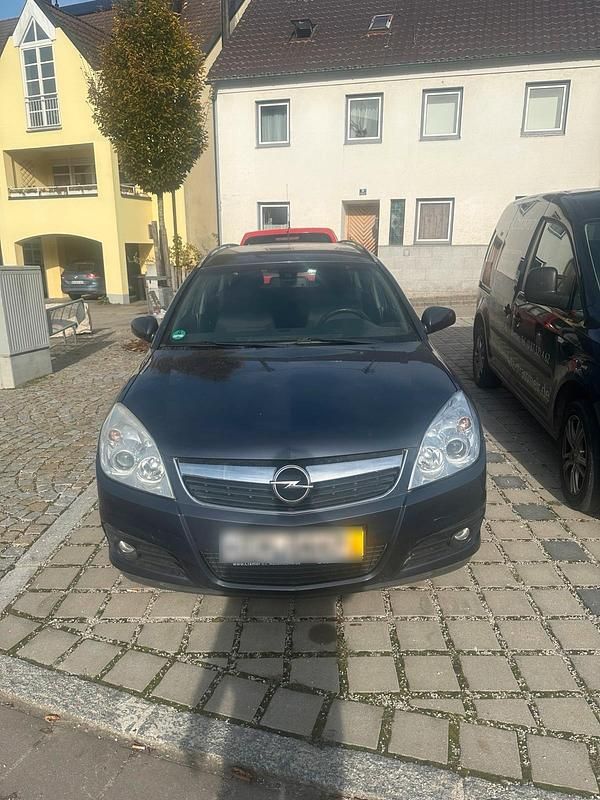 Blau Gebraucht 2006 Opel Vectra Kombi | 1.600 € (Guter Preis) - Bild 1/4