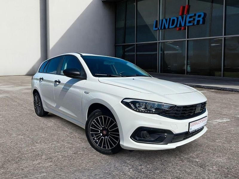Weiß Gebraucht 2024 Fiat Tipo Life Kombi | 20.990 € (Fairer Preis) - Bild 1/4