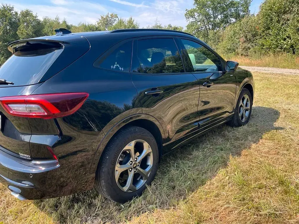 Gebraucht Ford Kuga ST-Line 186 PS (136 kW) 2024 Schwarz SUV