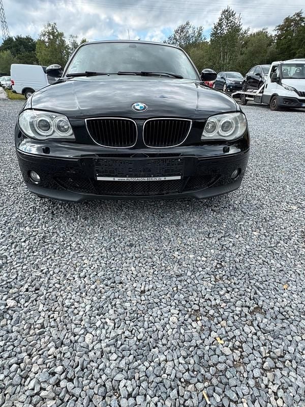 Schwarz Gebraucht 2005 BMW 118 Kleinwagen | 2.800 € (Superpreis) - Bild 1/4