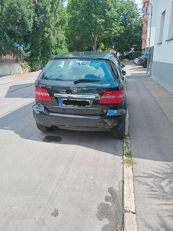 Gebraucht Mercedes B160 95 PS (69 kW) 2009 Schwarz Van / Kleinbus