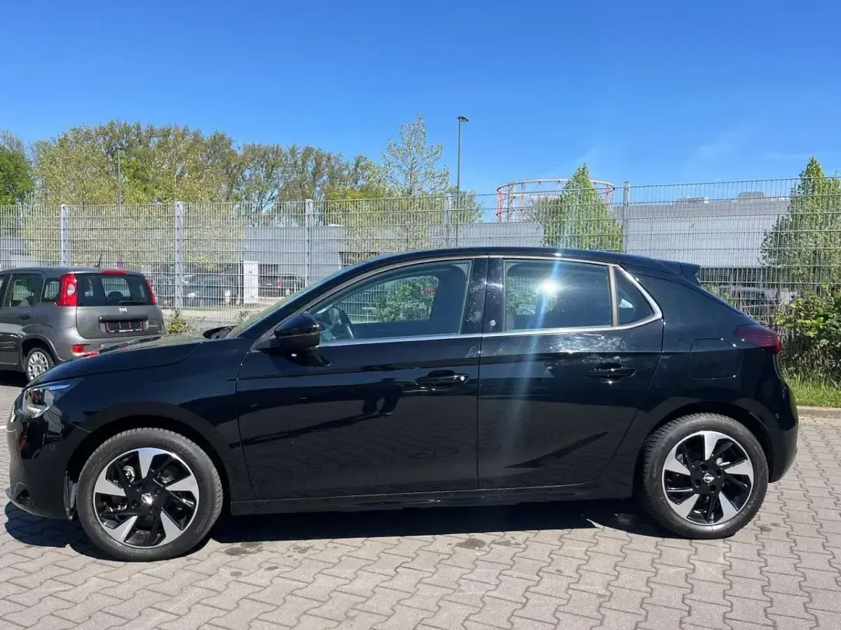 Gebraucht Opel Corsa-e Elegance 100 kW (136 PS) 2022 Schwarz Kleinwagen