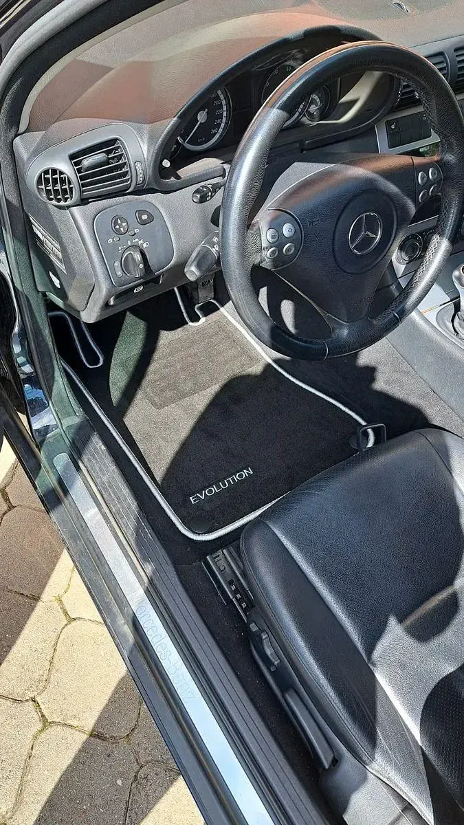 Gebraucht Mercedes C230 204 PS (150 kW) 2008 Schwarz Coupé