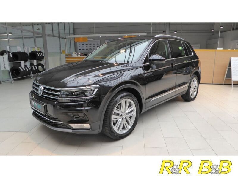 Schwarz Gebraucht 2017 VW Tiguan Highline SUV | 19.650 € (Fairer Preis) - Bild 1/4