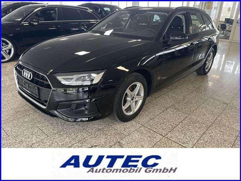 Gebraucht Audi A4 Basis 136 PS (100 kW) 2022 Schwarz Kombi