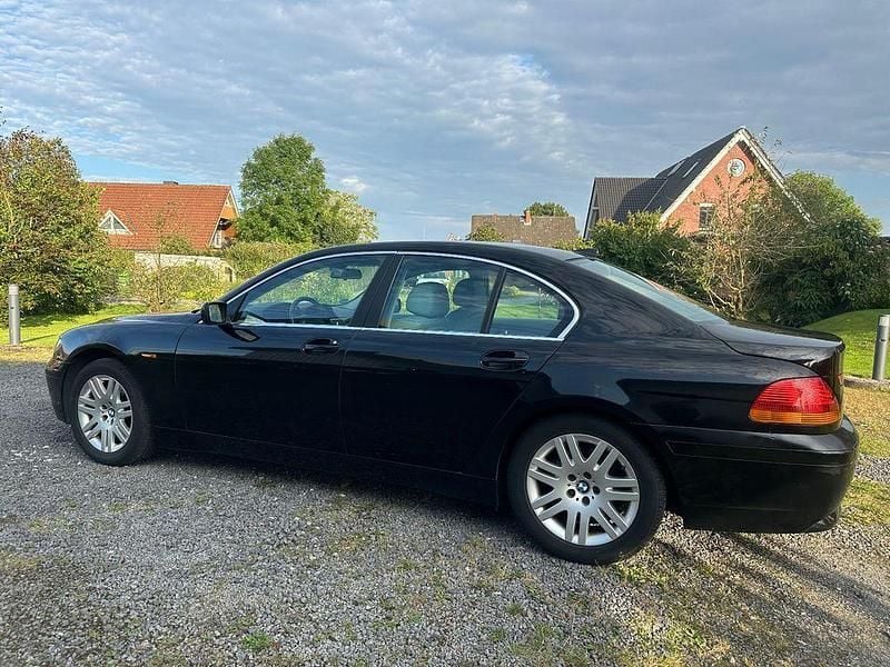 Gebraucht BMW 735 272 PS (200 kW) 2002 Schwarz Limousine