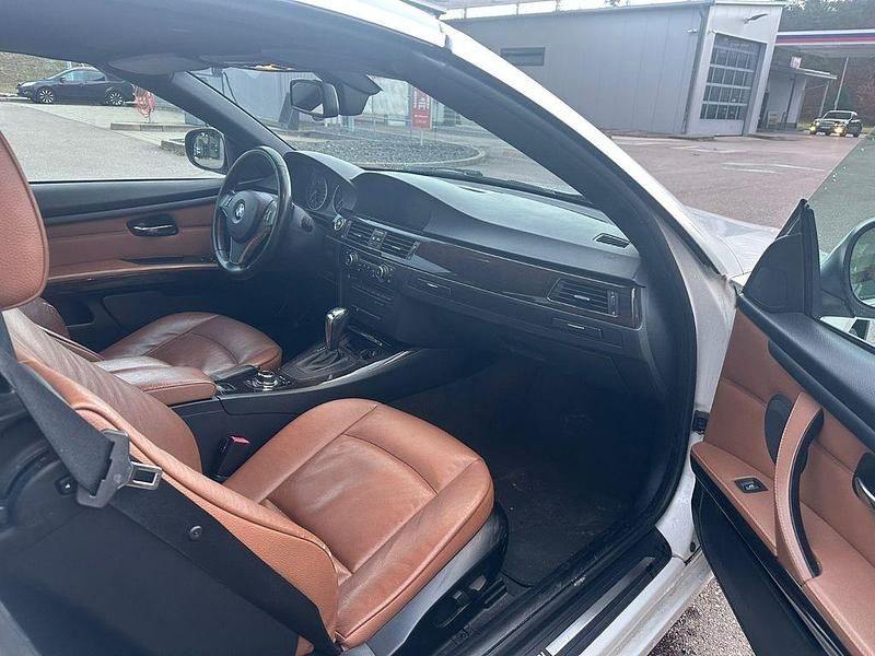 Gebraucht BMW 320 Cabriolet 184 PS (135 kW) 2013 Weiß Cabrio