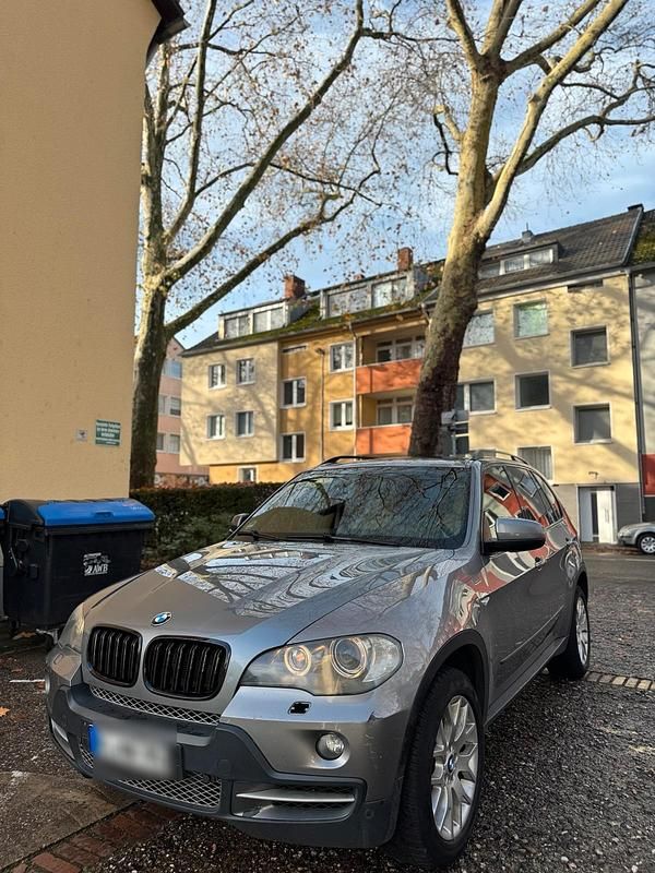 Grau Gebraucht 2009 BMW X5 SUV | 7.900 € (Guter Preis) - Bild 1/4