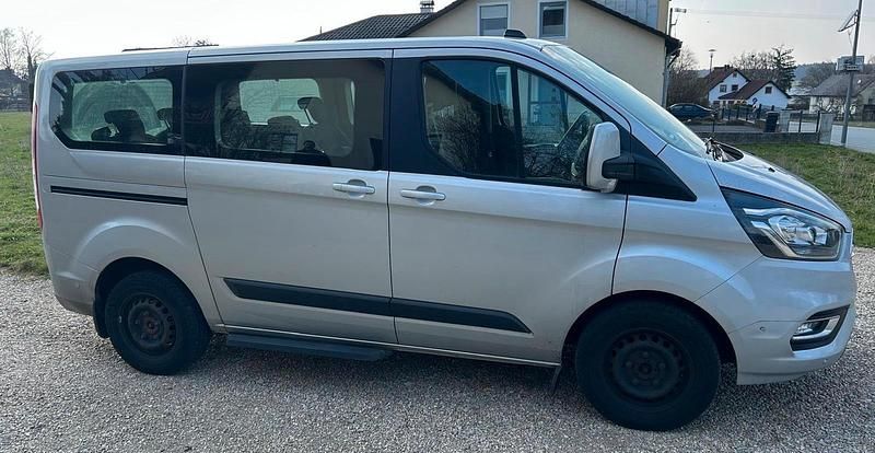 Usata Ford Transit Custom 130 CV (95 kW) 2020 Argento Monovolume