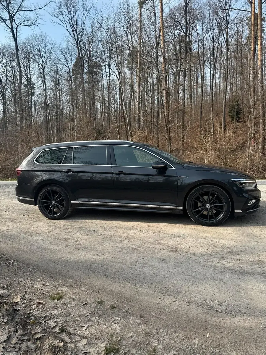Gebraucht VW Passat R-line 190 PS (139 kW) 2019 Grau Kombi