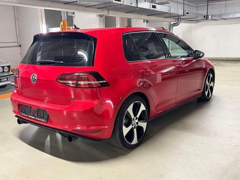 Gebraucht VW Golf VII GTI 220 PS (161 kW) 2016 Tornadorot Limousine