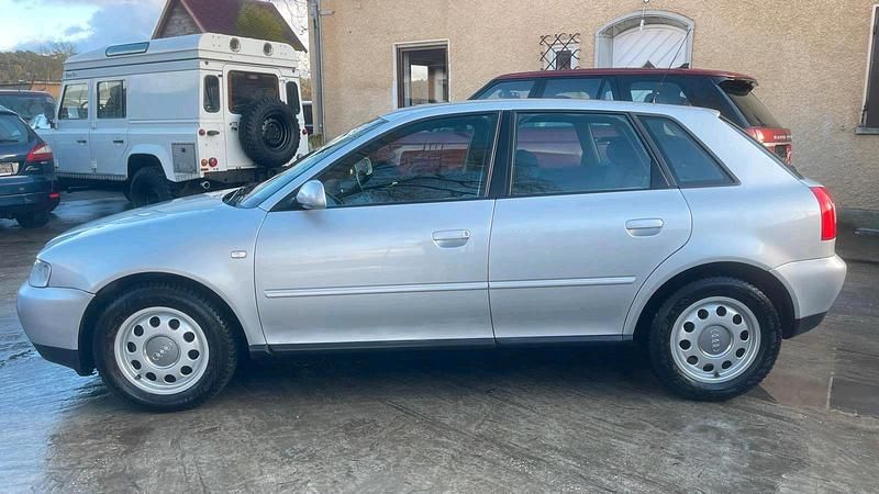 Gebraucht Audi A3 116 PS (85 kW) 2001 Silber Kleinwagen