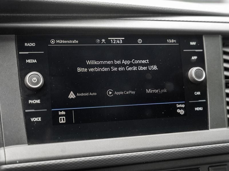 Używany VW Transporter 150 KM (110 kW) 2021 Biały Van
