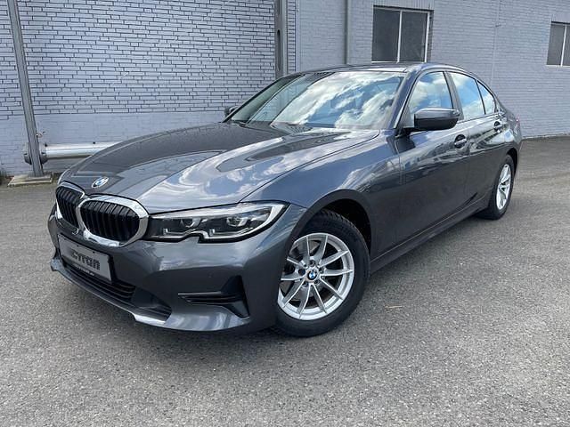 Gebraucht BMW 320 Advantage 190 PS (139 kW) 2019 Grau Limousine