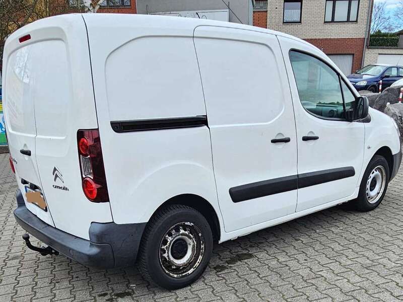 Gebraucht 2017 Citroën Berlingo Van / Kleinbus | 8.500 € (Fairer Preis) - Bild 1/4