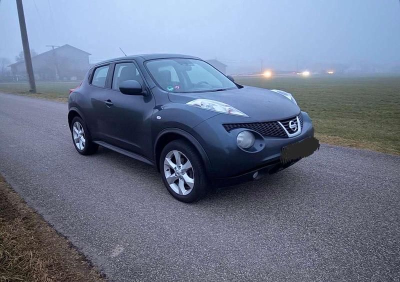 Grau Gebraucht 2011 Nissan Juke Tekna SUV | 4.300 € (Teuer) - Bild 1/4