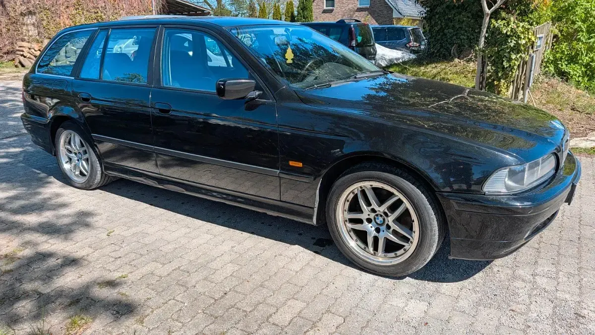 Usata BMW 520 170 CV (125 kW) 2001 Nero Station wagon
