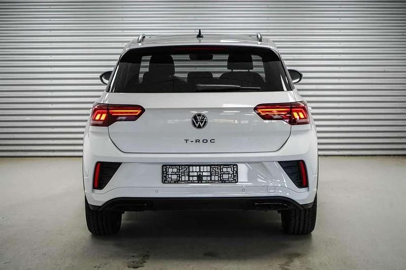 Neu VW T-Roc R-line 150 PS (110 kW) 2025 Pureweiss uni (9p) SUV