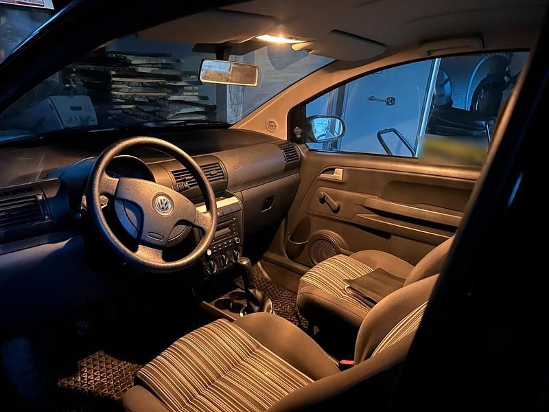 Second-hand VW Fox 40 CP (29 kW) 2007 Negru Hatchback