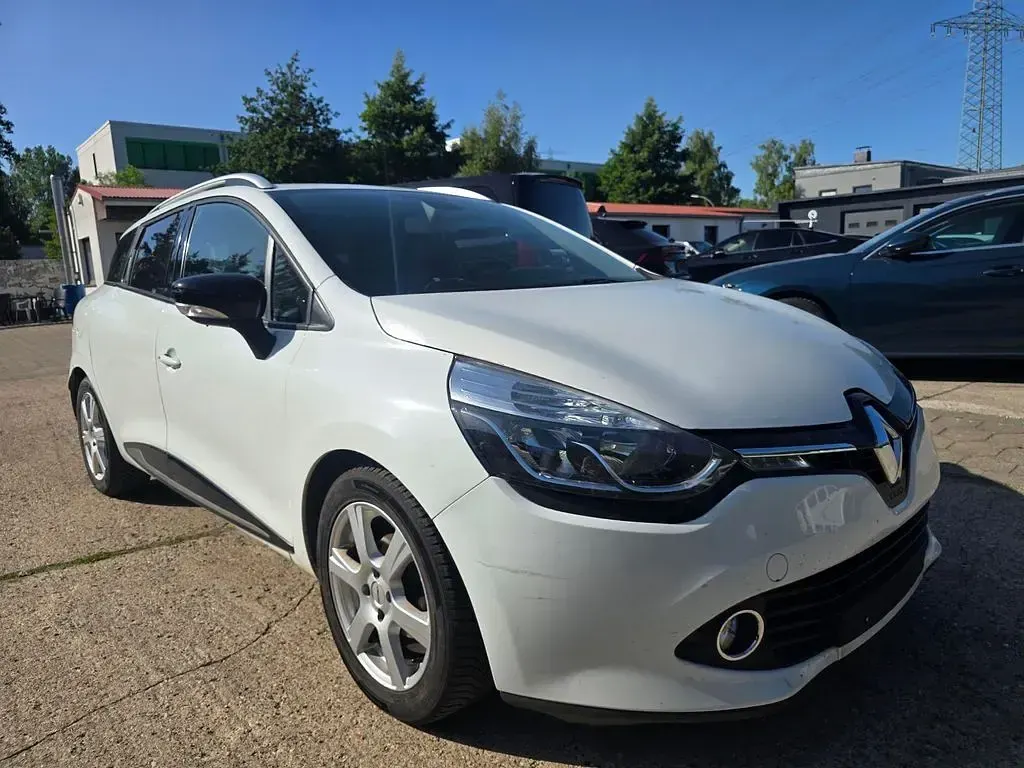 Gebraucht Renault Clio Luxe 90 PS (66 kW) 2015 Weiß Limousine