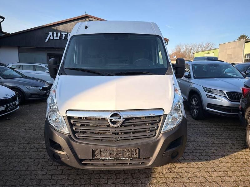 Gebraucht Opel Movano 145 PS (106 kW) 2019 Weiß Limousine