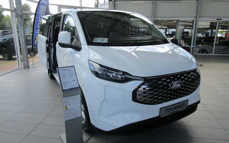 Neu Ford Tourneo Trend 160 kW (218 PS) 2025 Frost weiß Van / Kleinbus