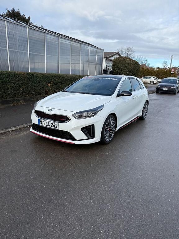 Gebraucht Kia Ceed GT GT 204 PS (150 kW) 2018 Weiß Limousine