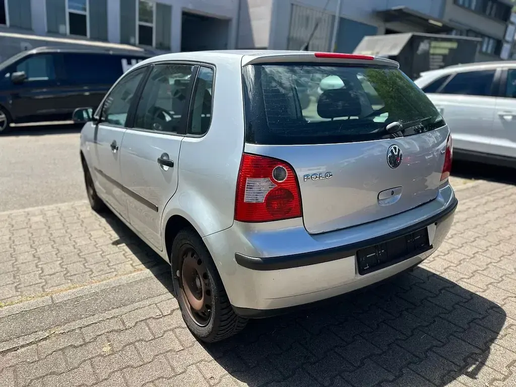 Gebraucht VW Polo 75 PS (55 kW) 2003 Silber