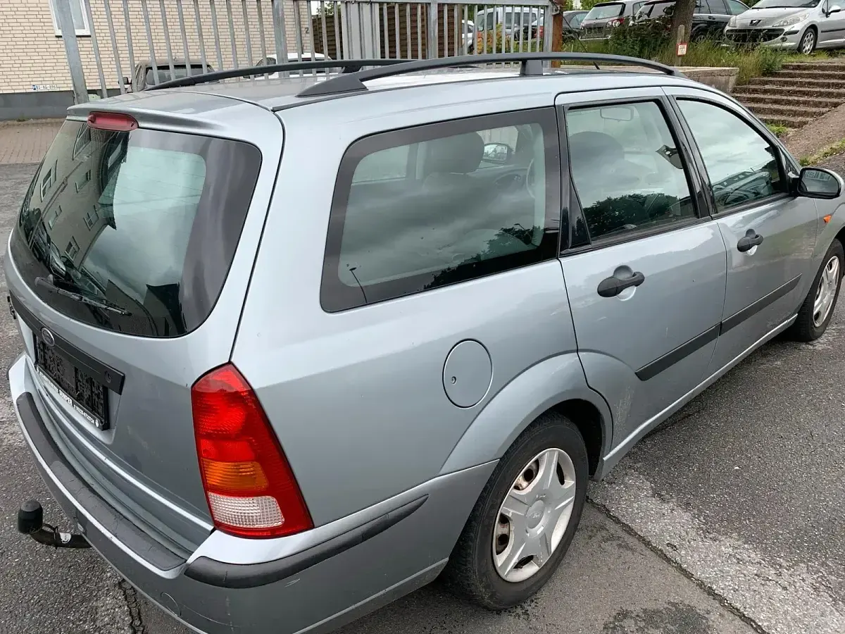 Gebraucht Ford Focus 101 PS (74 kW) 2004 Silber Kombi