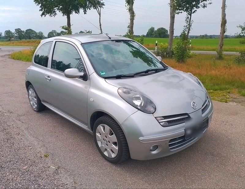 Silber Gebraucht 2005 Nissan Micra Kleinwagen | 1.490 € (Fairer Preis) - Bild 1/4