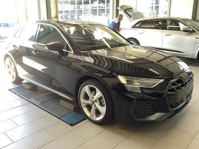 Gebraucht Audi A3 S-Line 150 PS (110 kW) 2024 Schwarz Limousine