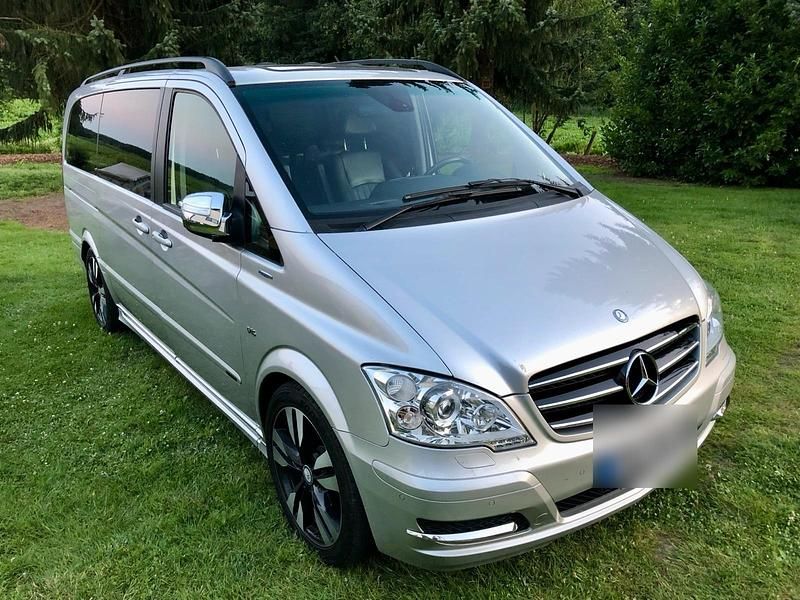 Silber Gebraucht 2014 Mercedes Viano Avantgarde Van / Kleinbus | 26.500 € (Fairer Preis) - Bild 1/4