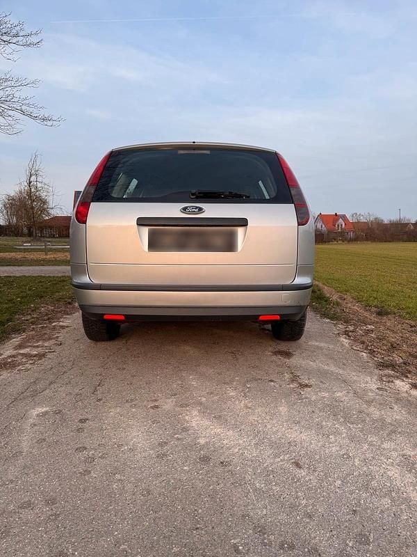 Gebraucht Ford Focus 101 PS (74 kW) 2005 Silber Kombi