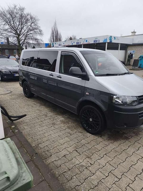 Gebraucht VW Transporter 102 PS (75 kW) 2015 Grau Van