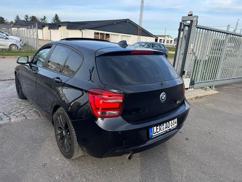 Gebraucht BMW 120 Performance 184 PS (135 kW) 2011 Schwarz Kleinwagen