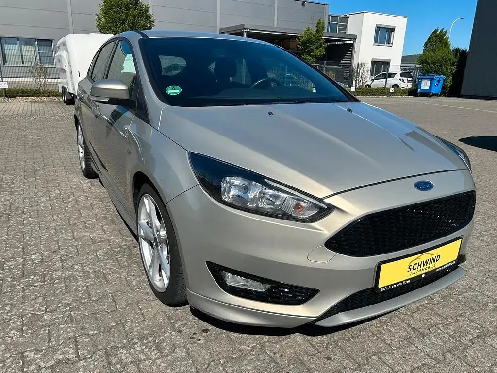 Usata Ford Focus ST-Line 140 CV (102 kW) 2018 Argento Berlina