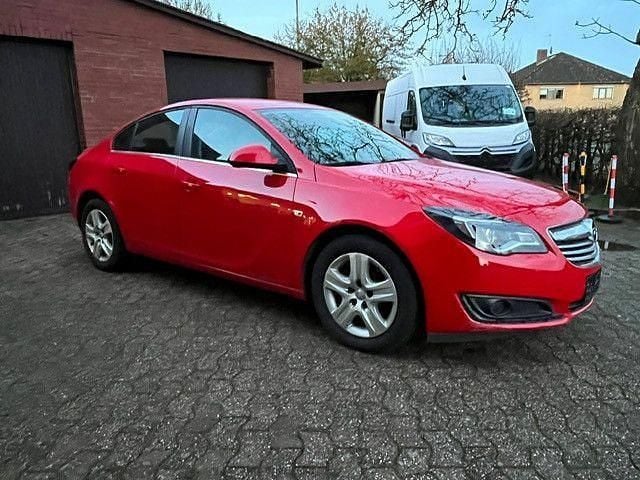 Gebraucht Opel Insignia Edition 131 PS (96 kW) 2013 Rot Limousine