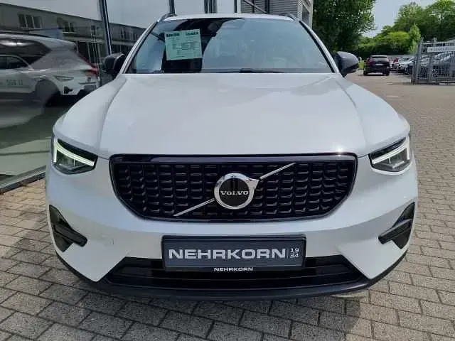 Gebraucht Volvo XC40 145 PS (106 kW) 2023 SUV