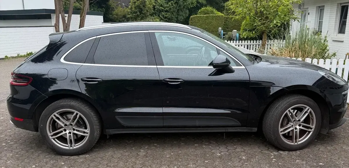 Używany Porsche Macan 252 KM (185 kW) 2016 Czarny SUV