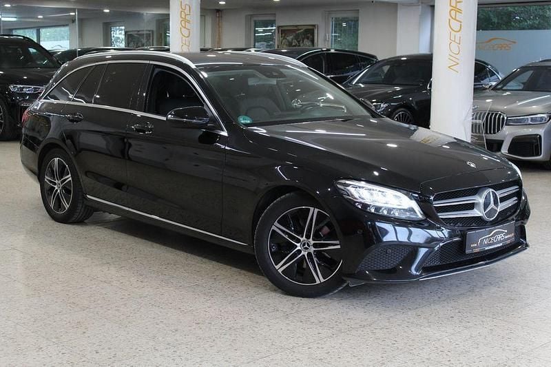 Schwarz Gebraucht 2019 Mercedes C220 Business Limousine | 17.490 € (Superpreis) - Bild 1/4