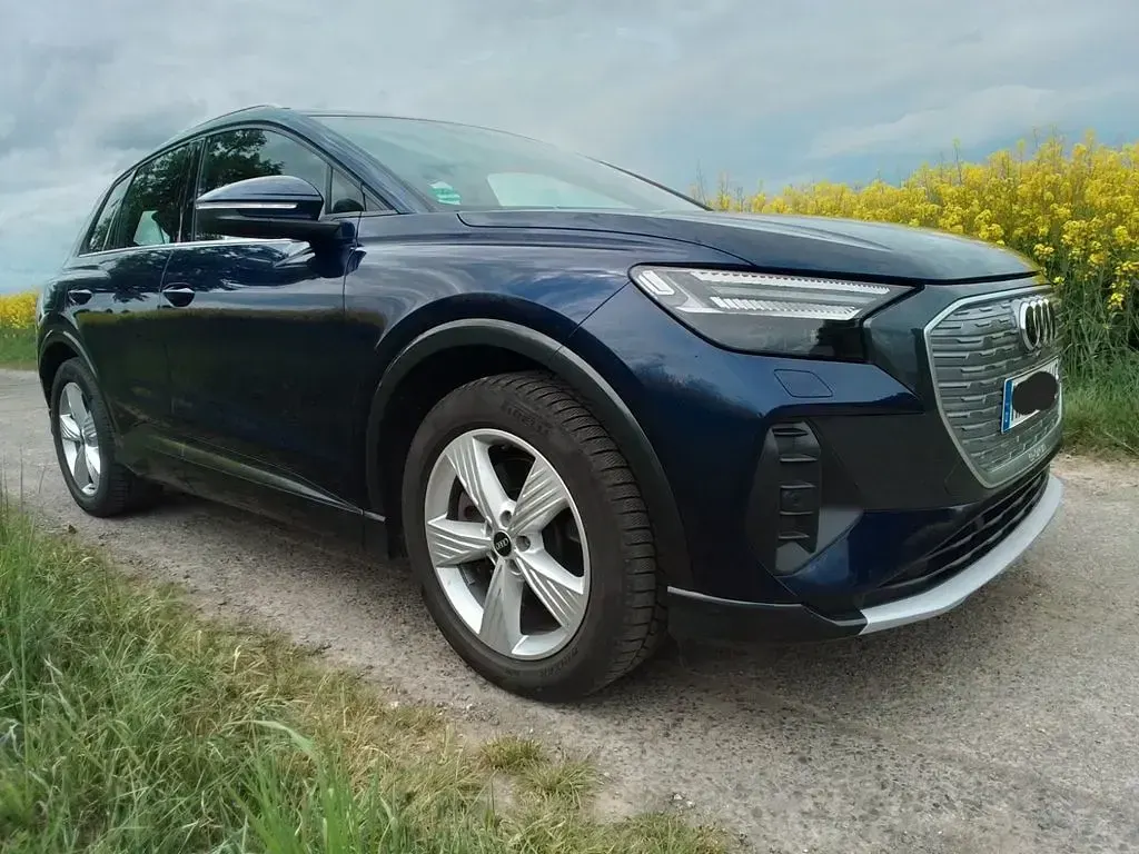 Second-hand Audi Q4 e-tron 150 kW (204 CP) 2022 Albastru SUV